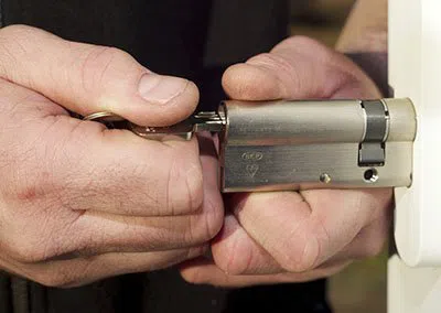 Super Locksmith Services Corona, NY 718-673-6780 Super Locksmith Services Corona, NY 718-673-6780 - 29-10